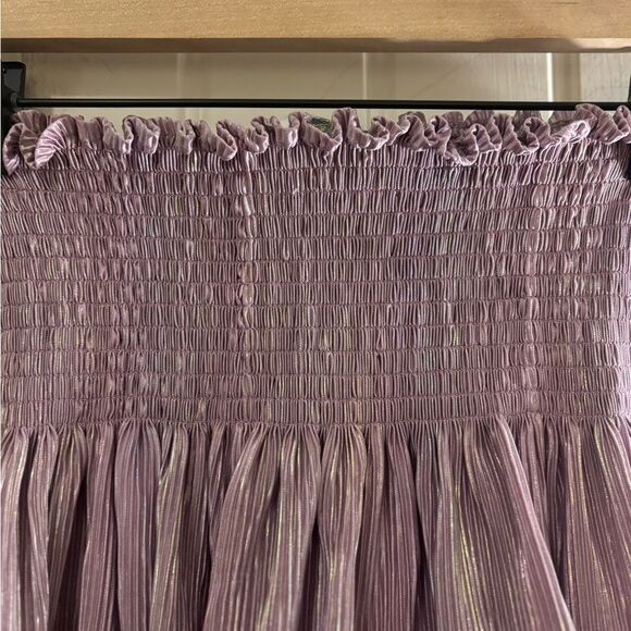 QUEEN OF SPARKLES High Waist Shimmering Swing Shorts - Picture 3 of 7